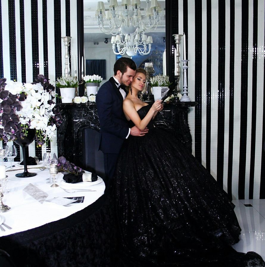 Свадьба в черном цвете