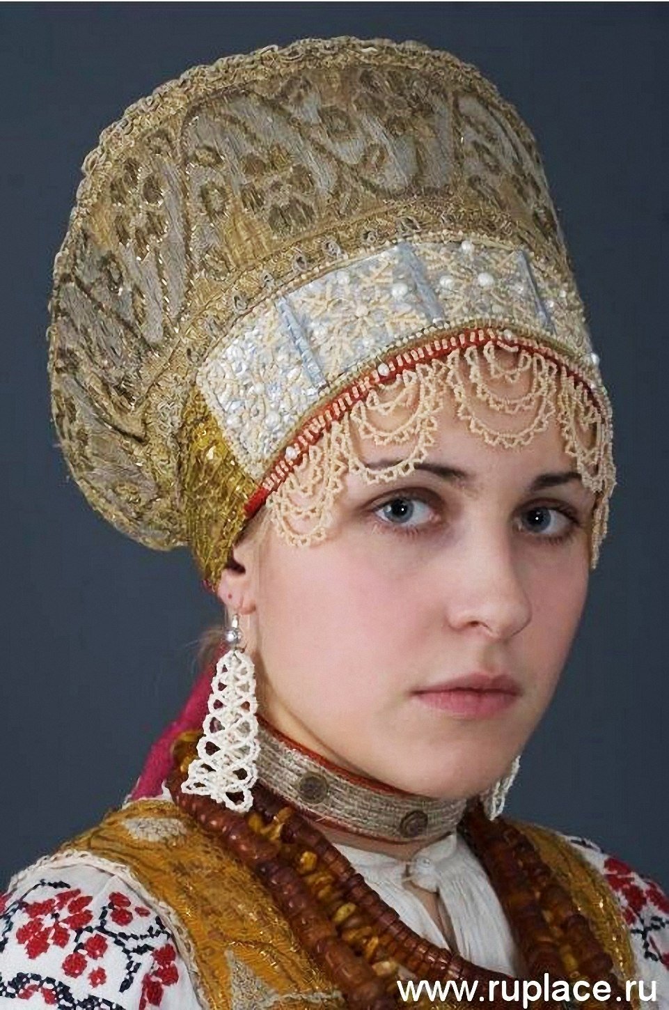 Традиционный русский женский головной убор