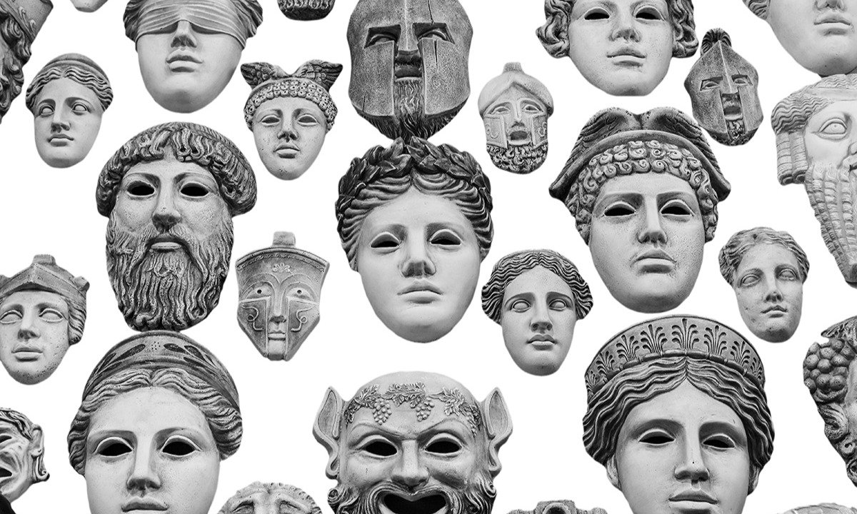 Древние маски театра. Театр древней Греции маски. Древний Рим театр маски. Маски античного театра в древней Греции.