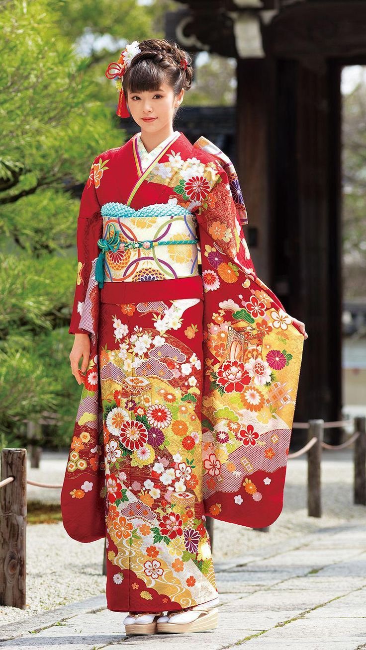 Женское японское кимоно
