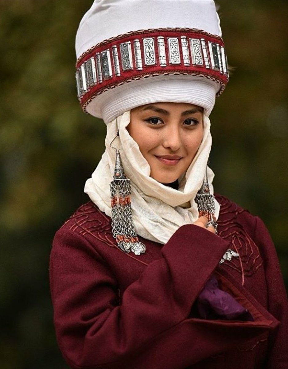 Казахский национальный женский головной убор