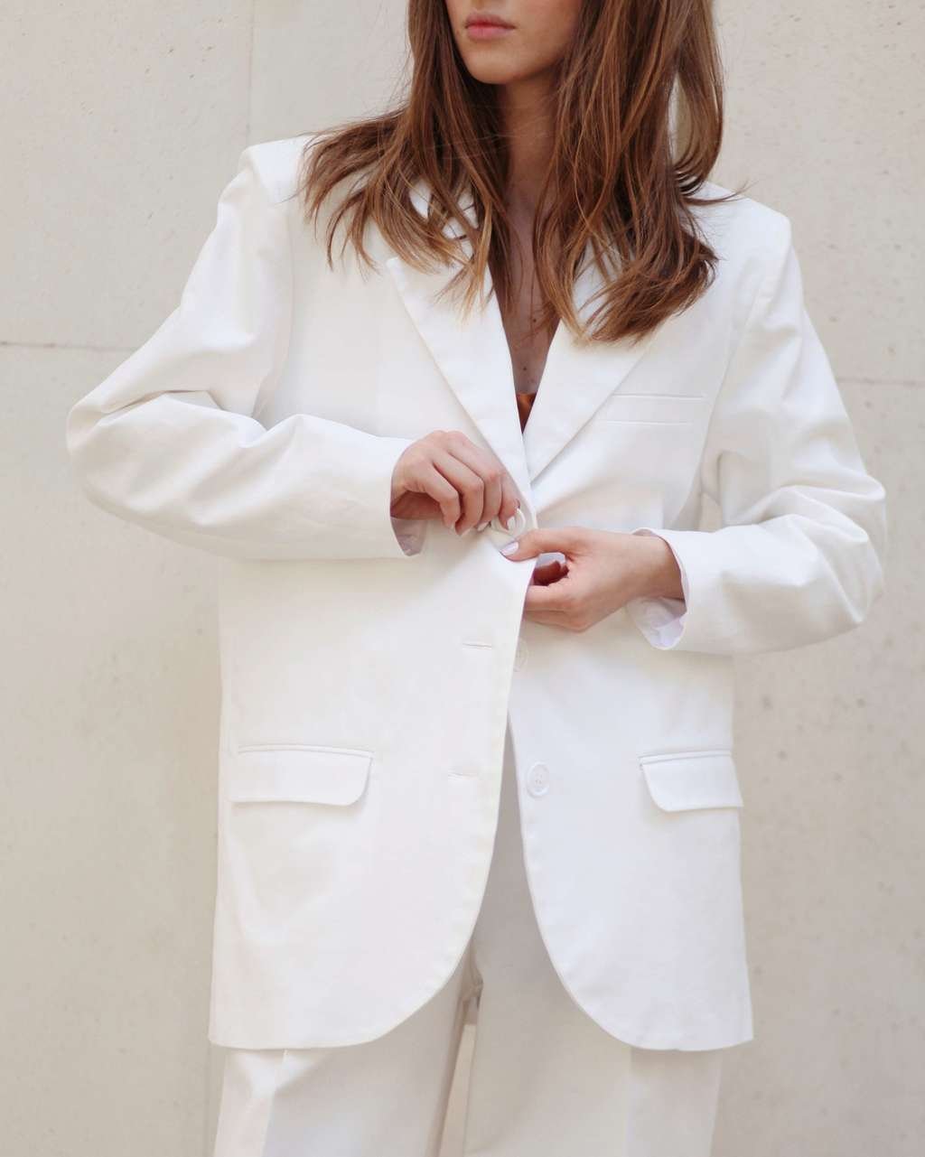 Женский белый пиджак