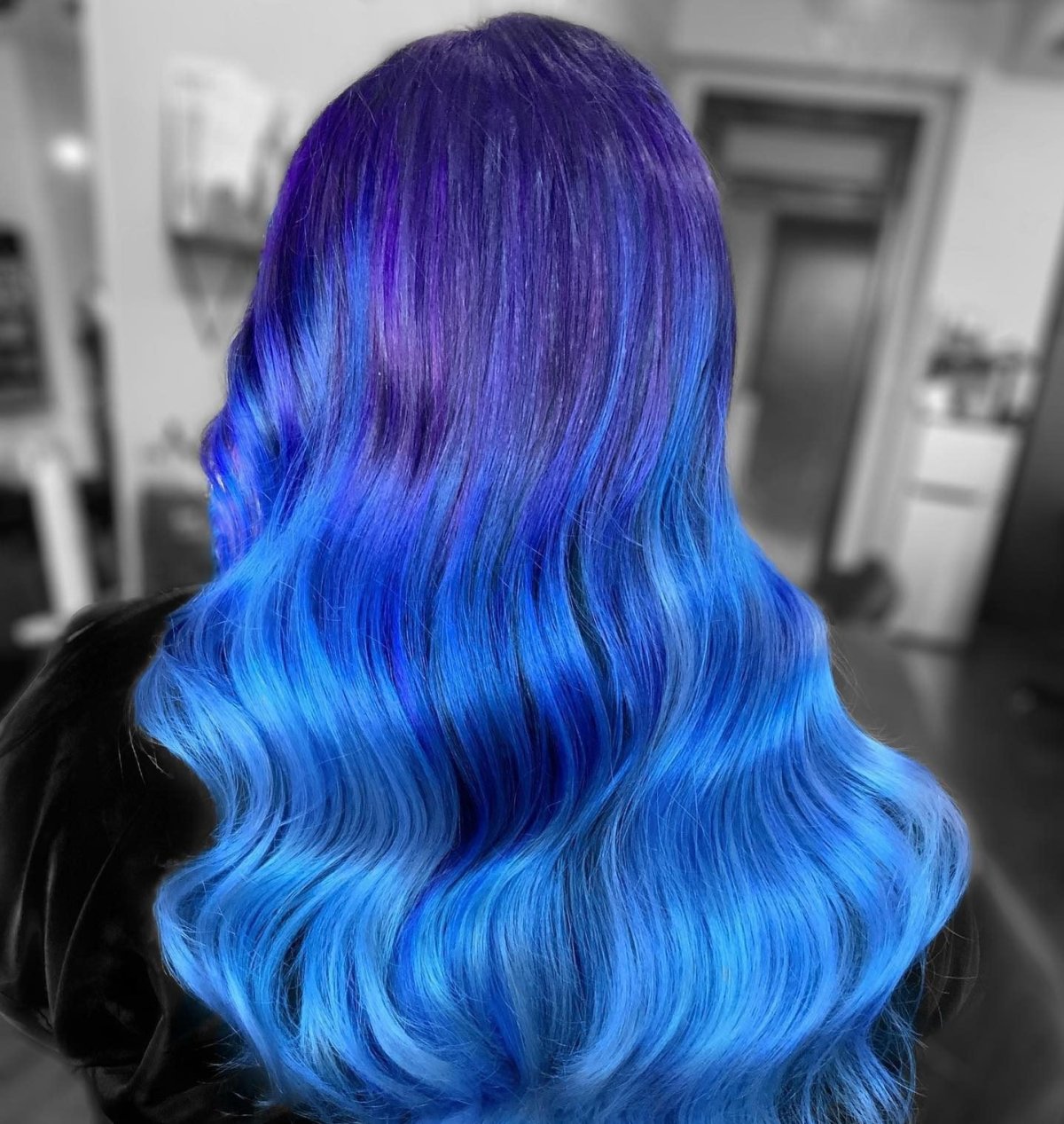Цвет волос голубой