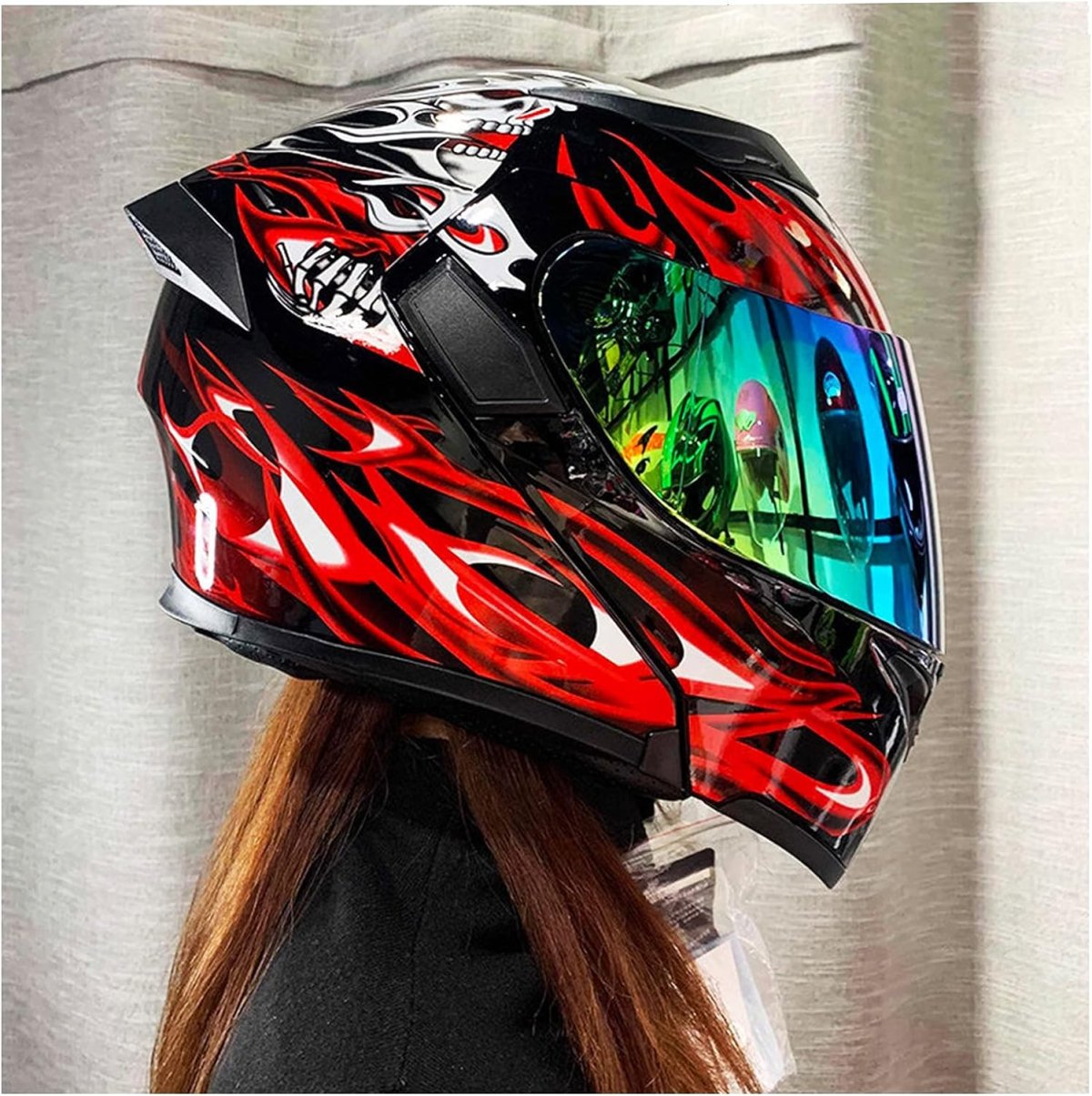 Женский шлем для мотоцикла