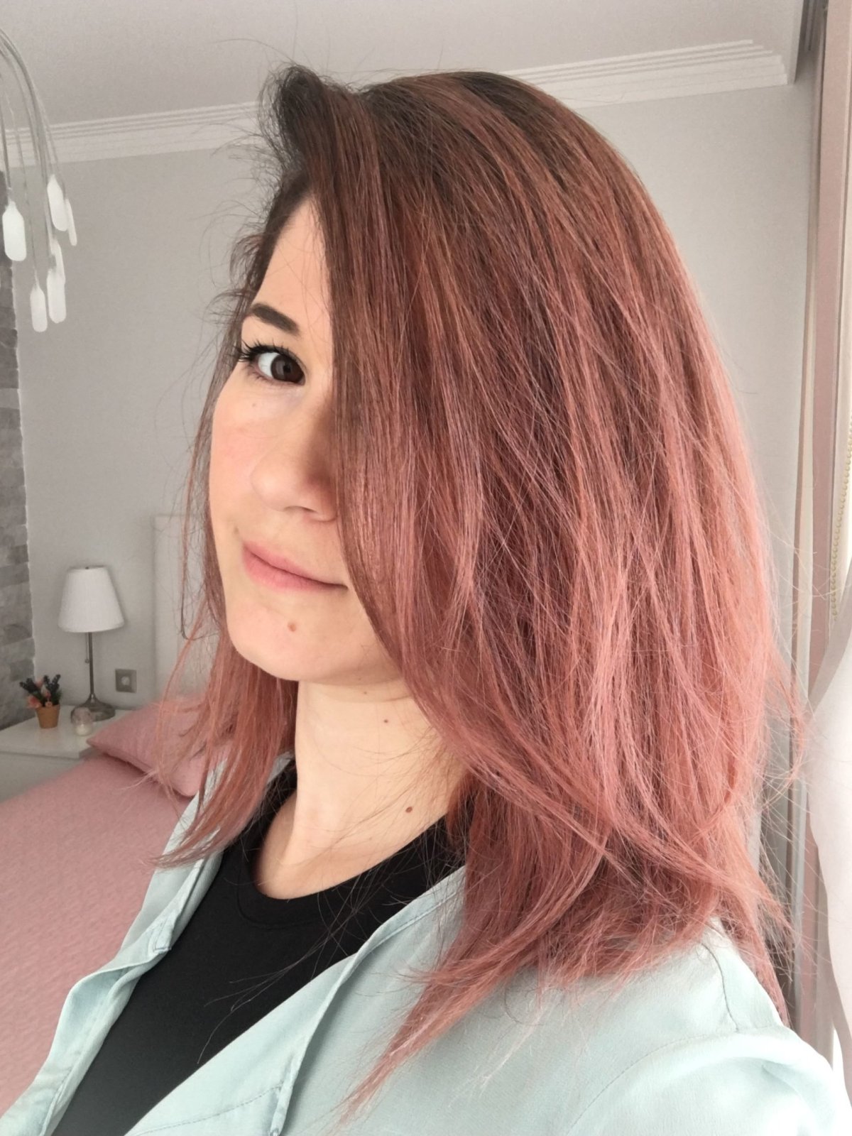 Цвет волос розовое дерево