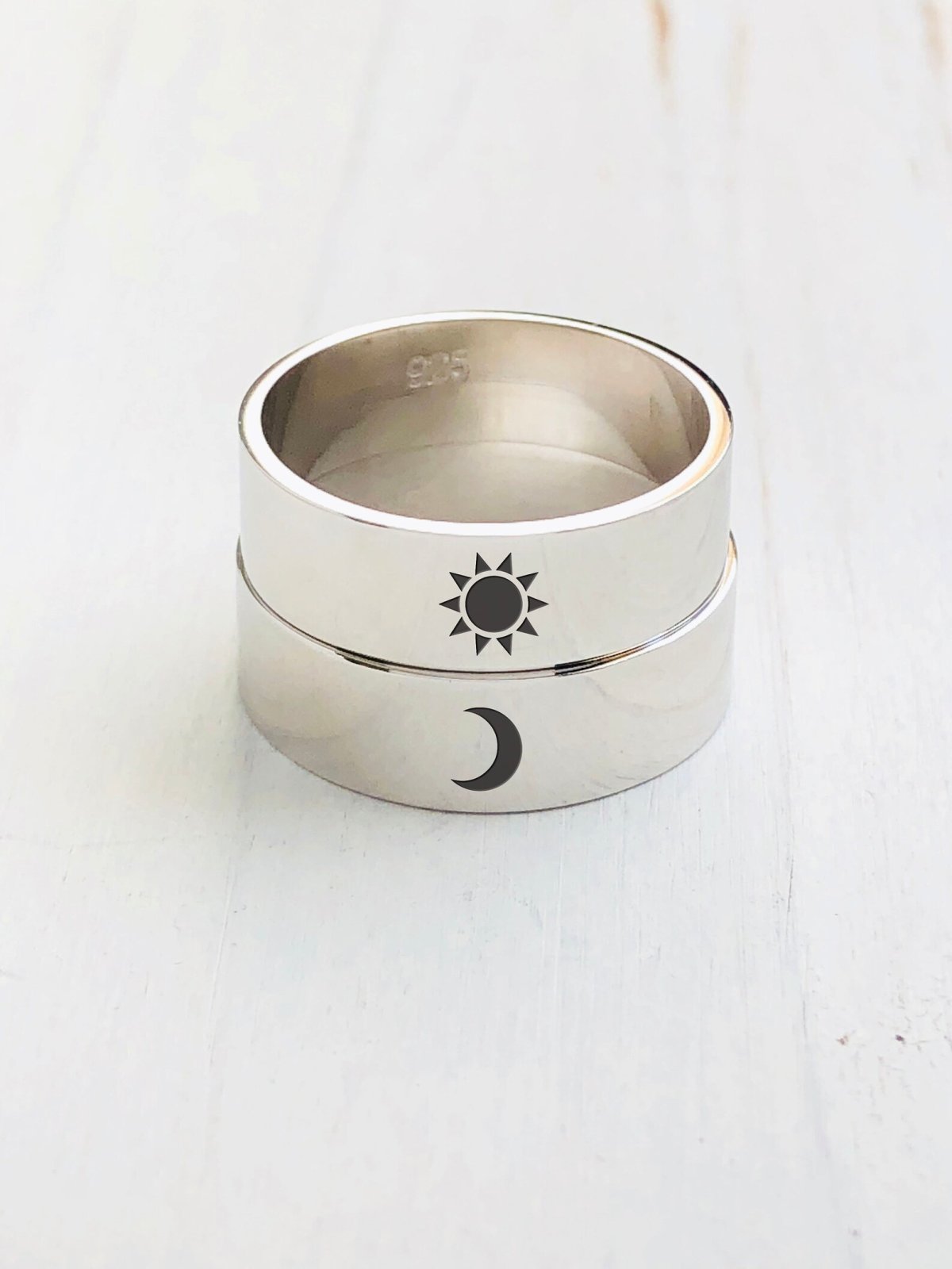 Парные кольца солнце и луна