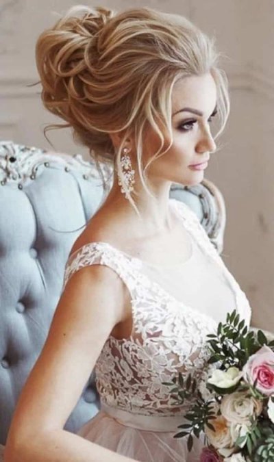 Свадебная прическа для невесты на средние волосы