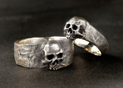 Свадебные кольца с черепами