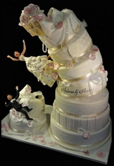 Прикольный свадебный торт