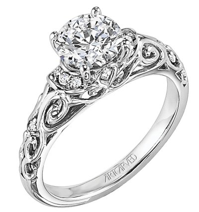 Винтажное кольцо с бриллиантом