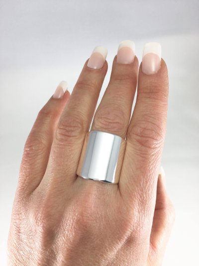 Толстое серебряное кольцо