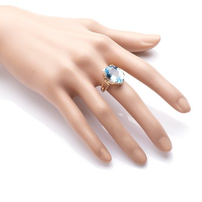 Перстень с голубым камнем