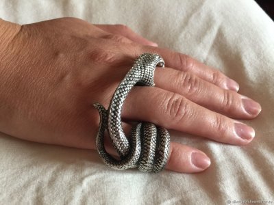Кольцо со змеем