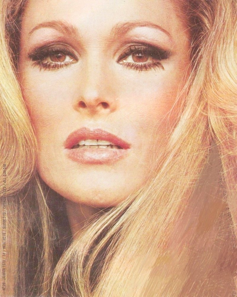 Ursula andress