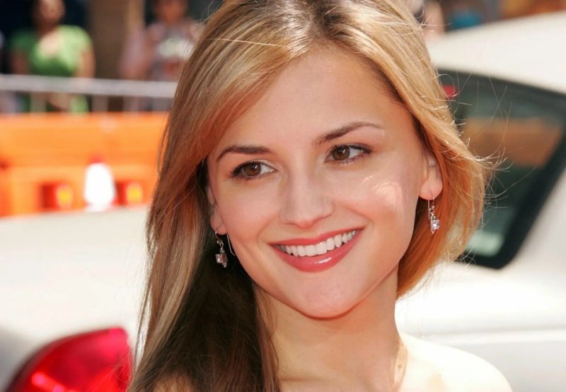 Rachael leigh cook