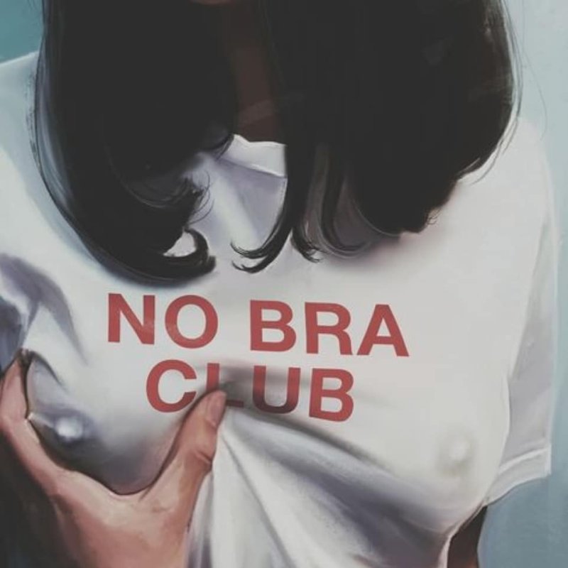 No bra club