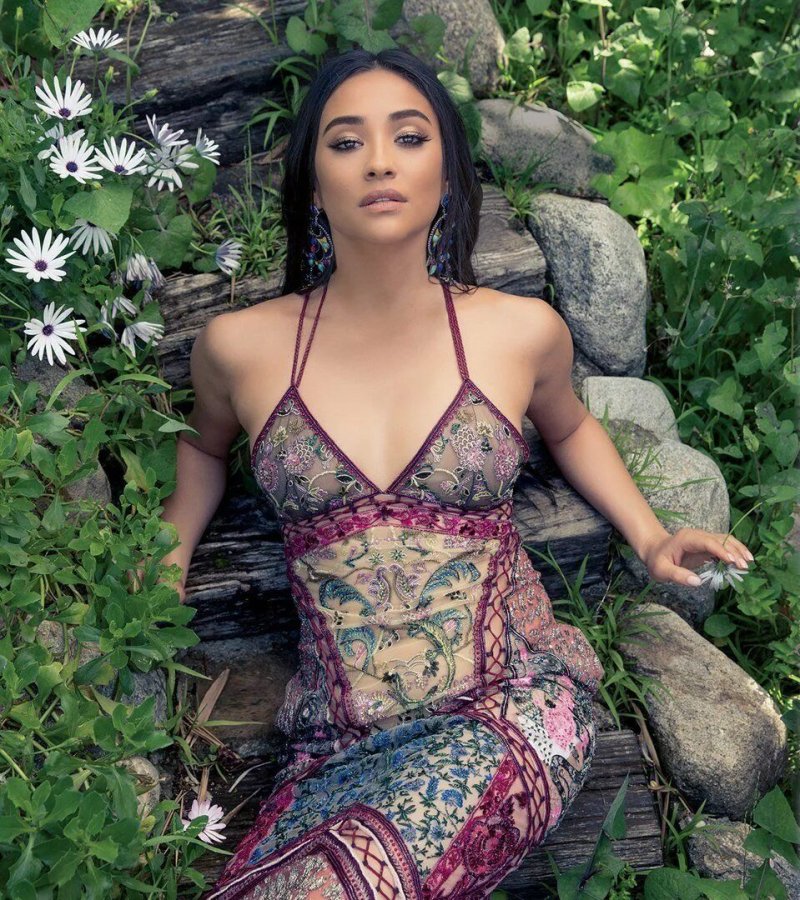 Shay mitchell