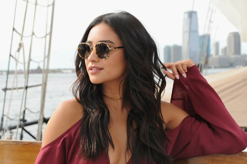 Shay mitchell