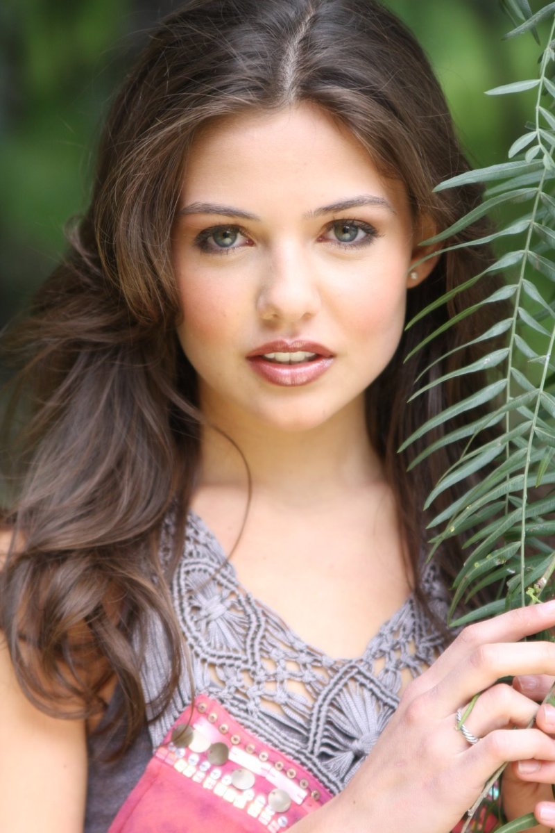 Danielle campbell