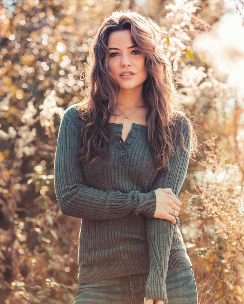 Danielle campbell