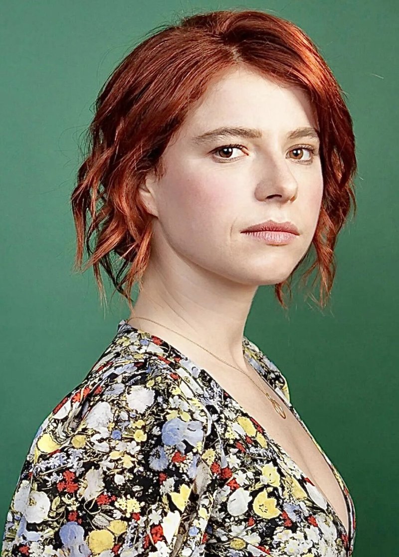 Jessie buckley