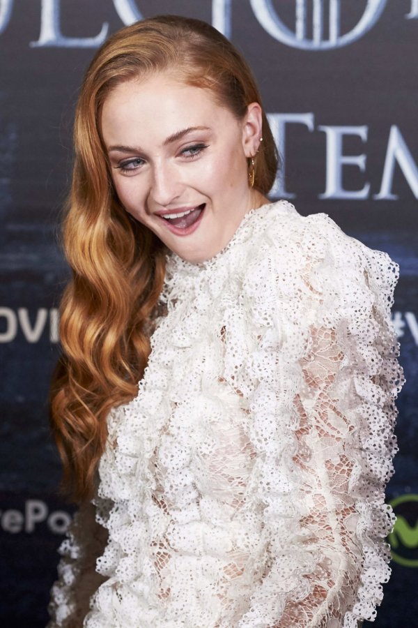 Фото: Sophie turner n