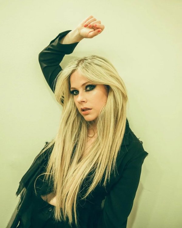 Фото: Avril lavigne