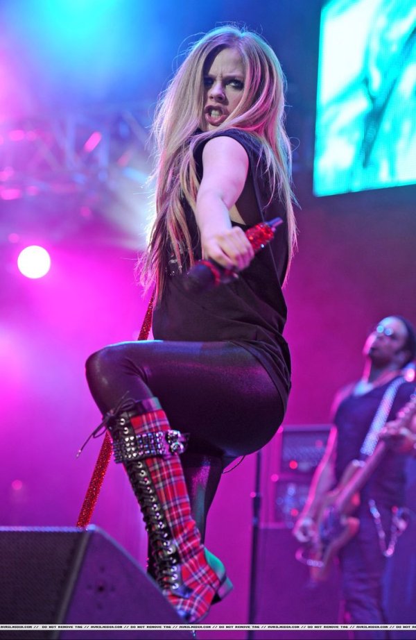 Фото: Avril lavigne