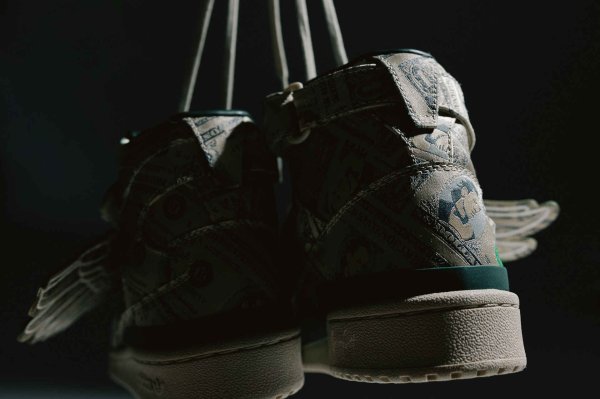 Фото: Jeremy scott x adidas