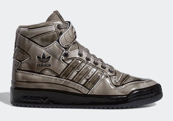 Фото: Jeremy scott x adidas