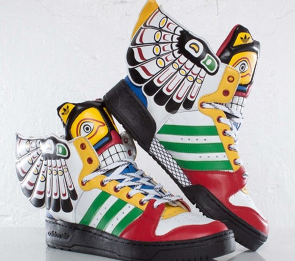 Фото: Adidas x jeremy scott