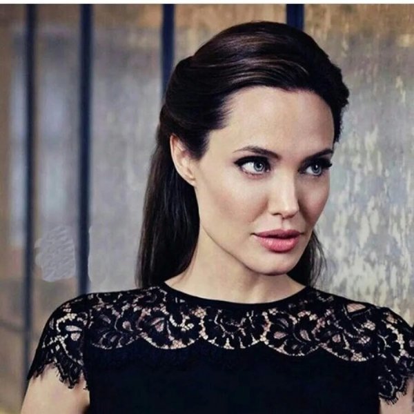 Фото: Angelina jolie pitt