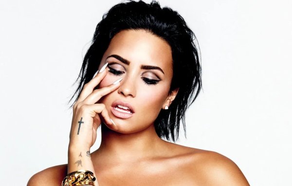 Фото: Demi lovato confident