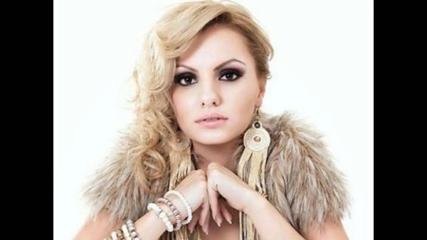 Фото: Alexandra stan