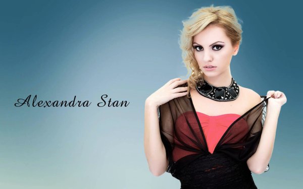 Фото: Alexandra stan