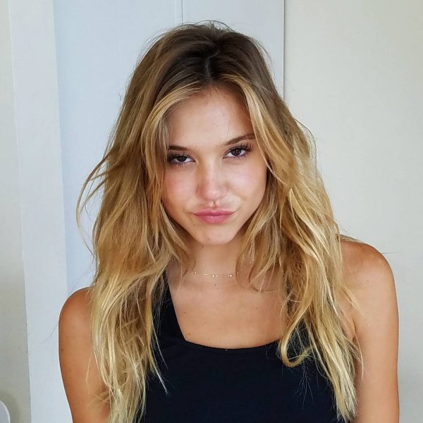 Фото: Alexis ren