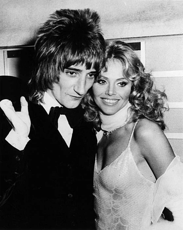 Фото: Britt ekland молодая rod stewart