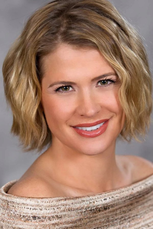 Фото: Kristy swanson