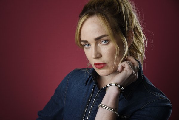 Фото: Caity lotz