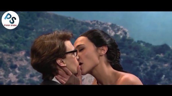 Фото: Галь гадот kiss