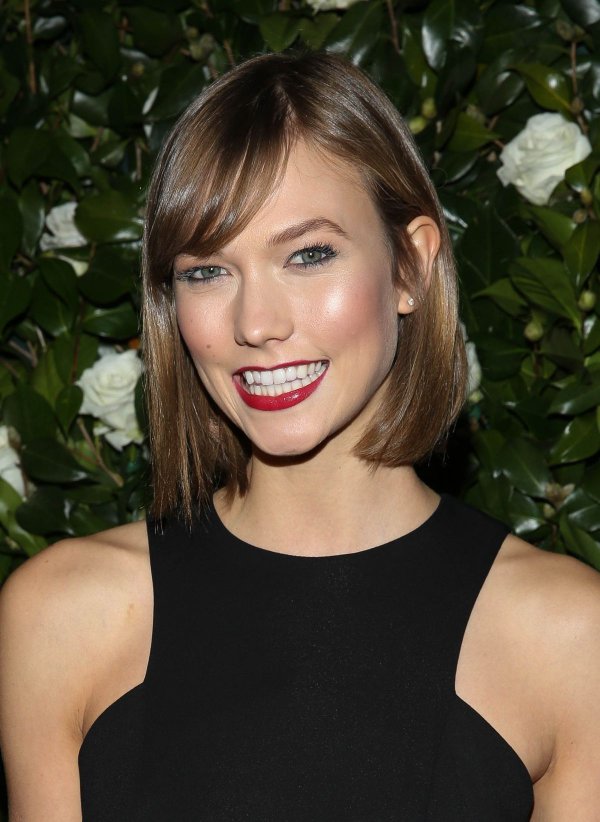 Фото: Karlie kloss short hair