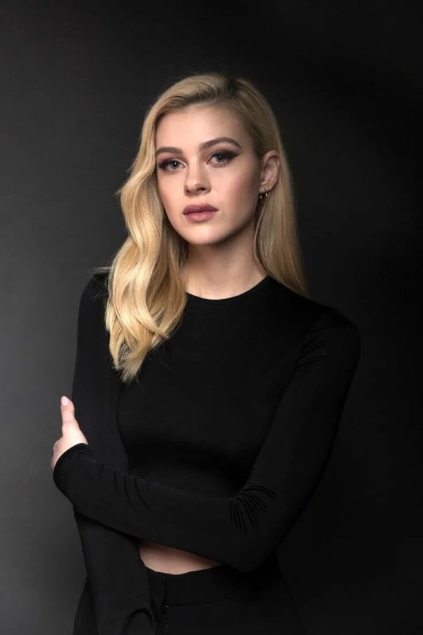 Фото: Nicola peltz