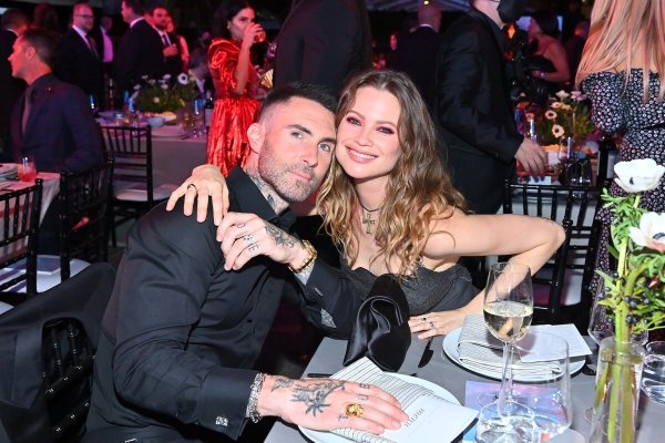 Фото: Adam levine behati prinsloo