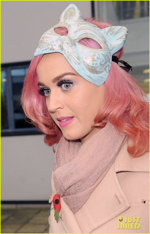 Фото: Katy perry pink hair