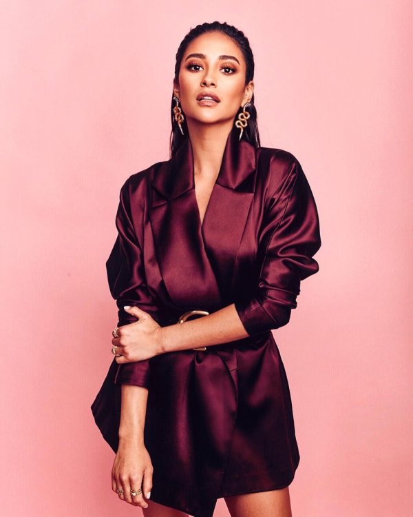 Фото: Shay mitchell