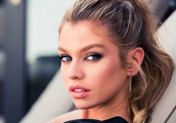 Фото: Stella maxwell