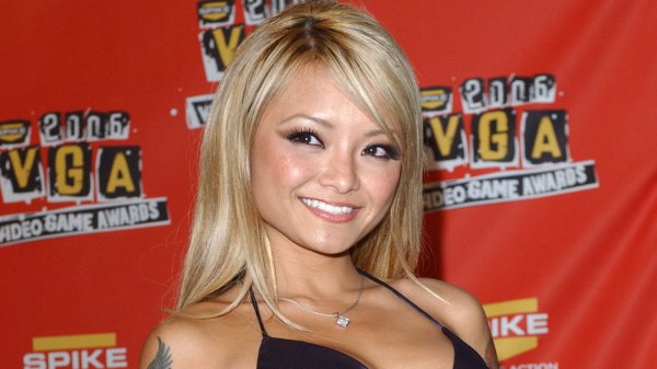 Фото: A shot at love with tila tequila